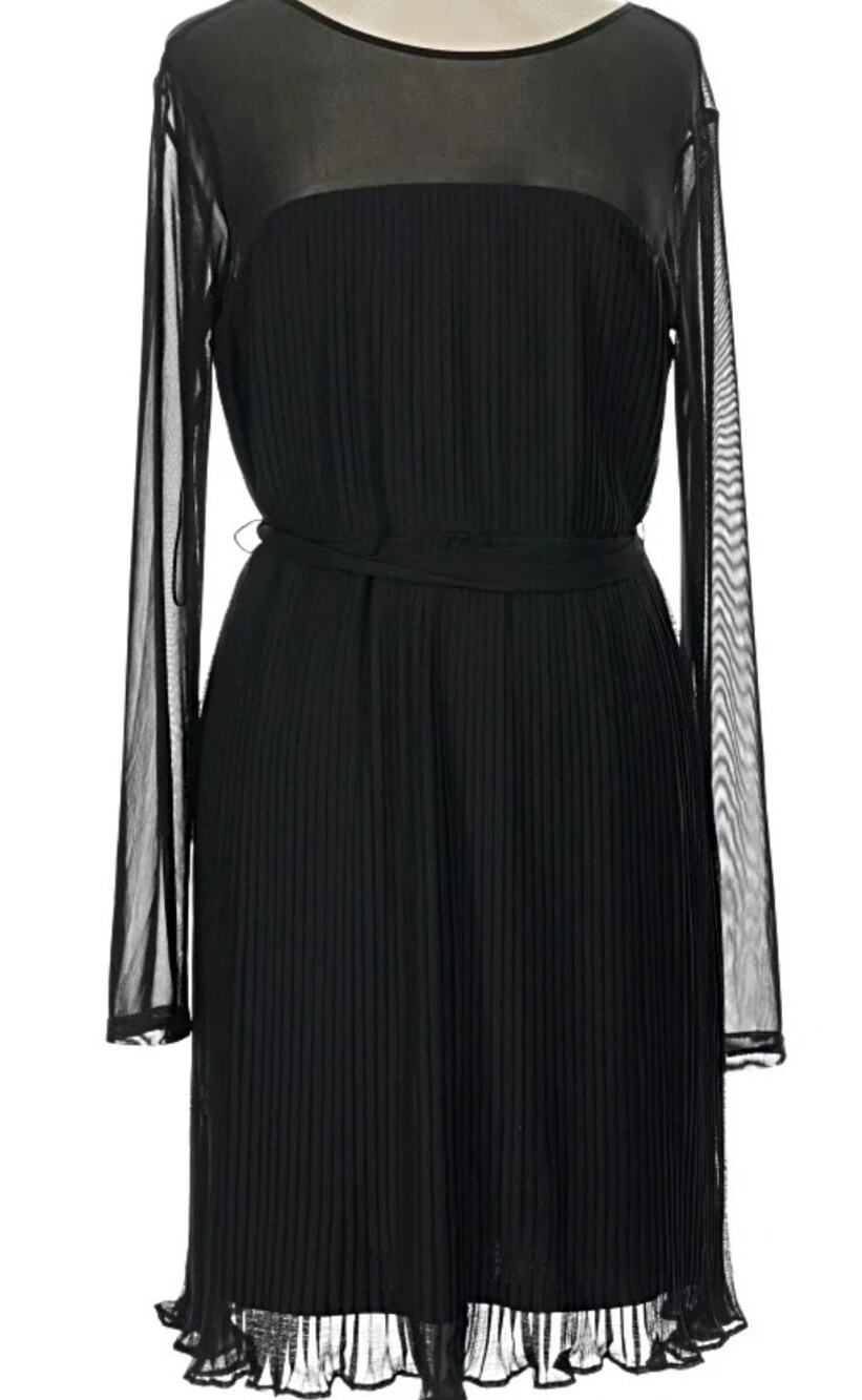 NWT DKNY Size 8 Blck Mesh Long Sleeve Pleated Chiffon Dress Tie. Few threads off